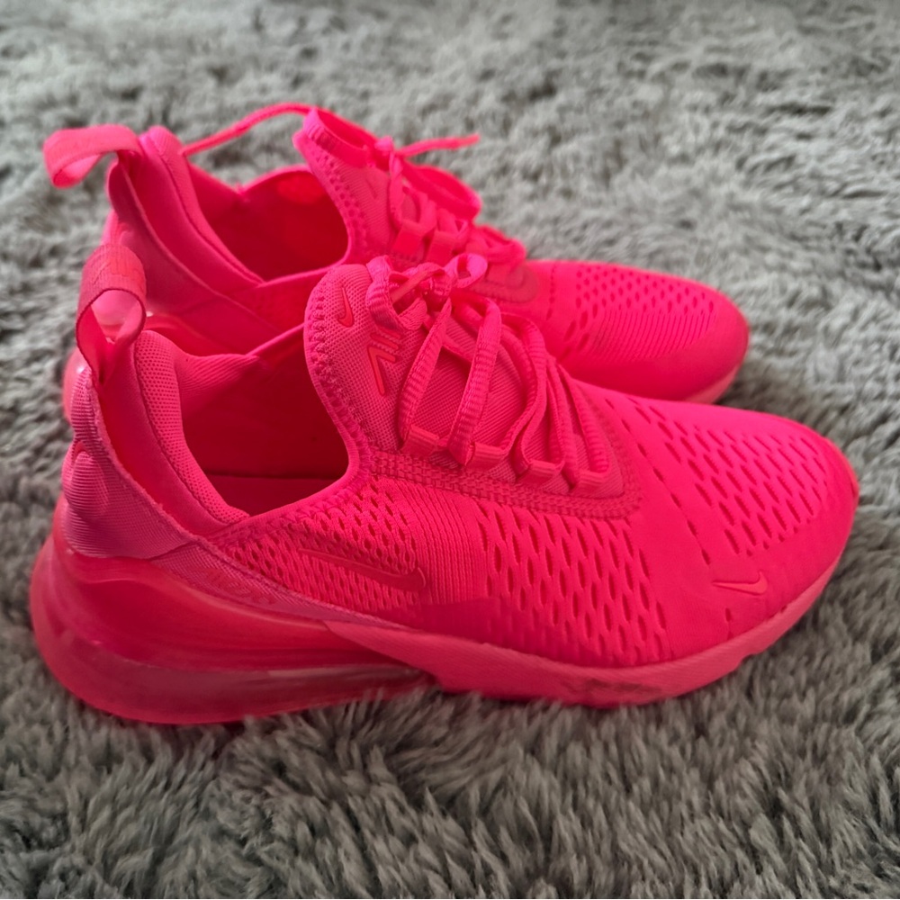Nike Air Max 270- Hyper Pink— NO BOX